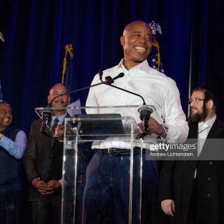 Эрик Адамс избран вторым чернокожим мэром Нью-Йорка